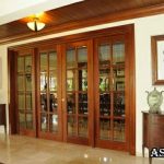 درب چوبی شیشه خور , سبک فرانسوی