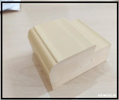 چهارچوب درب ساخته شده از چوب کاج