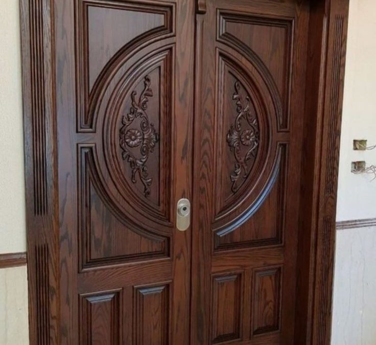 درب لابی چوبی؛ نقطه‌ی آغاز اصالت و شکوه یک ساختمان