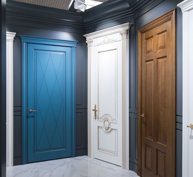 درب تمام چوب راش گرجستان با چهارچوب و دو کوب (فن و هنر)