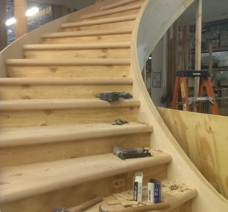 پله گرد لوکس و مدرن