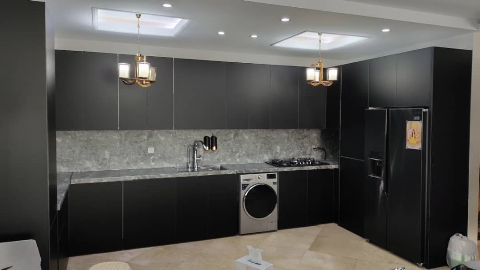 کابینت آشپزخانه سفید و سیاه: راز طراحی یک آشپزخانه مدرن و لوکس