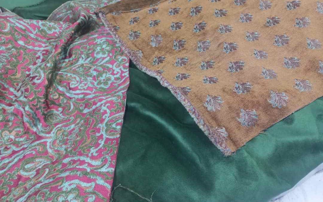 راهنمای کامل شناخت انواع پارچه مبلی و مقایسه کیفیت آن‌ها (ایرانی، ترک و چین) + نکات فنی رویه‌کوبی و طراحی مبل