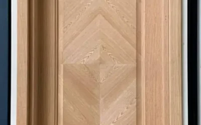 درب روکش جناقی تمام چوب با چهارچوب ساده و کلاسیک شیاری